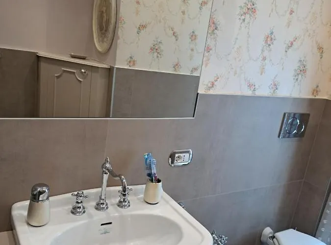 Della Vite 27 Rom